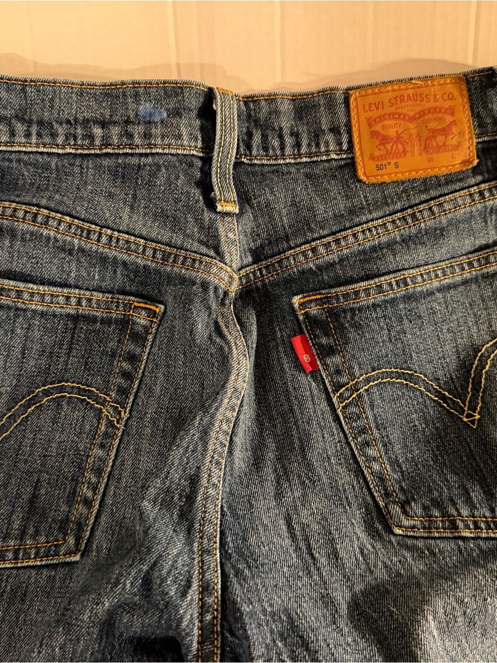 Levi's Men’s Slim Straight Blue Denim Jeans with Tan Leather Patch